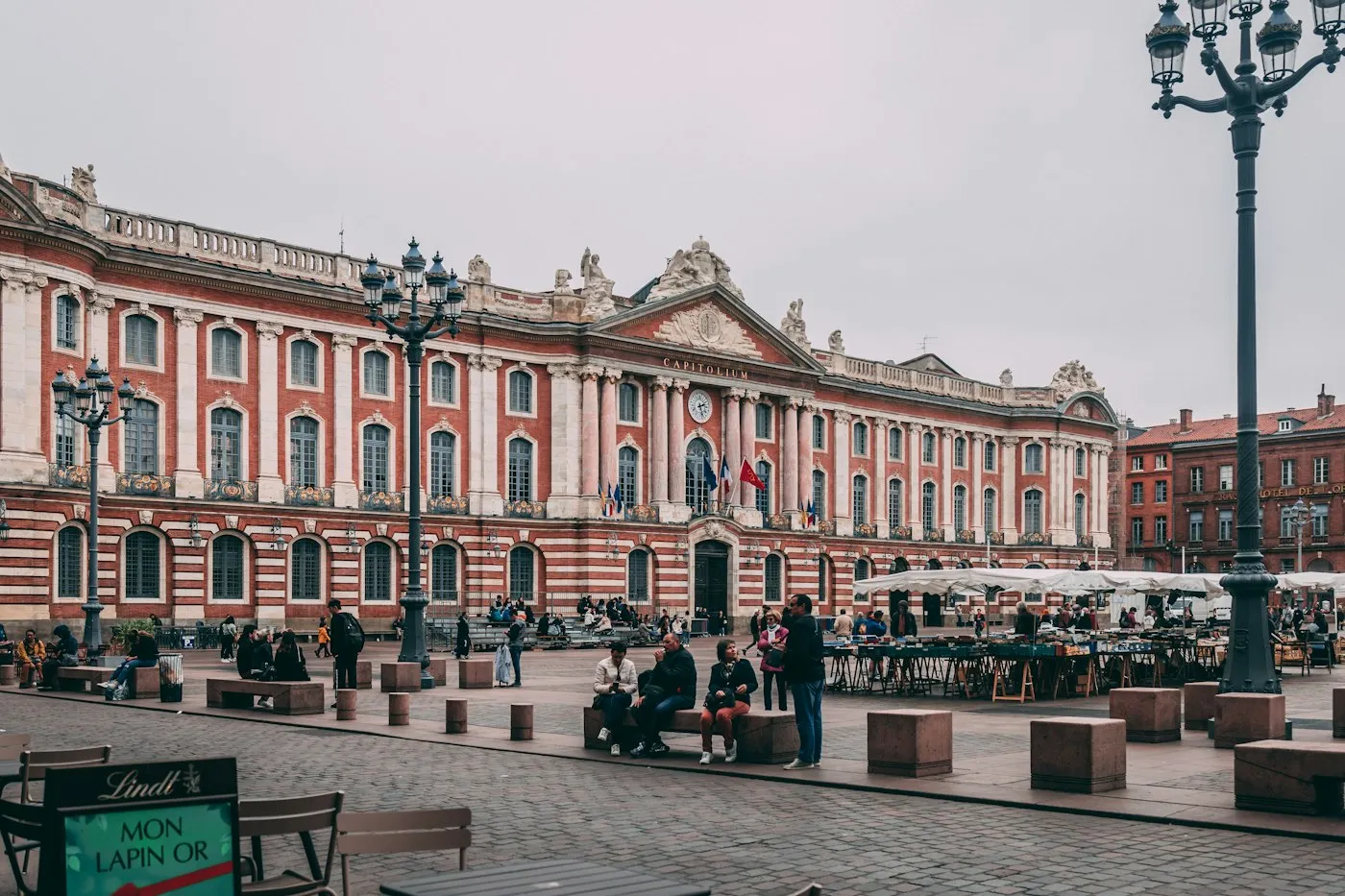 La place du Capitole à Toulouse